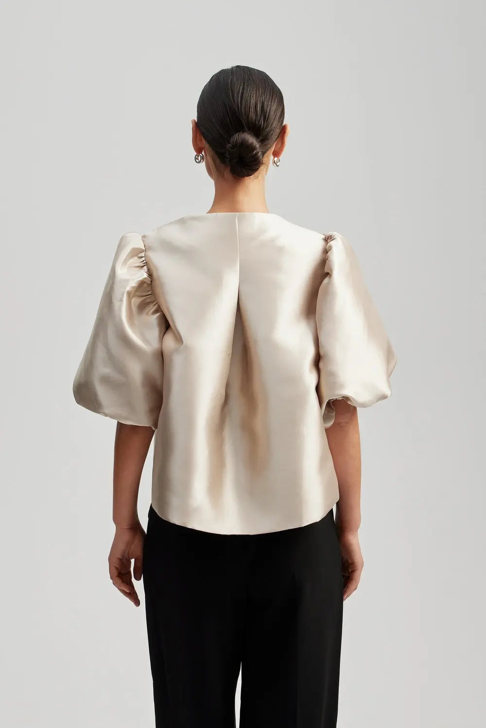 Cleo Blouse Soft Beige - Beige