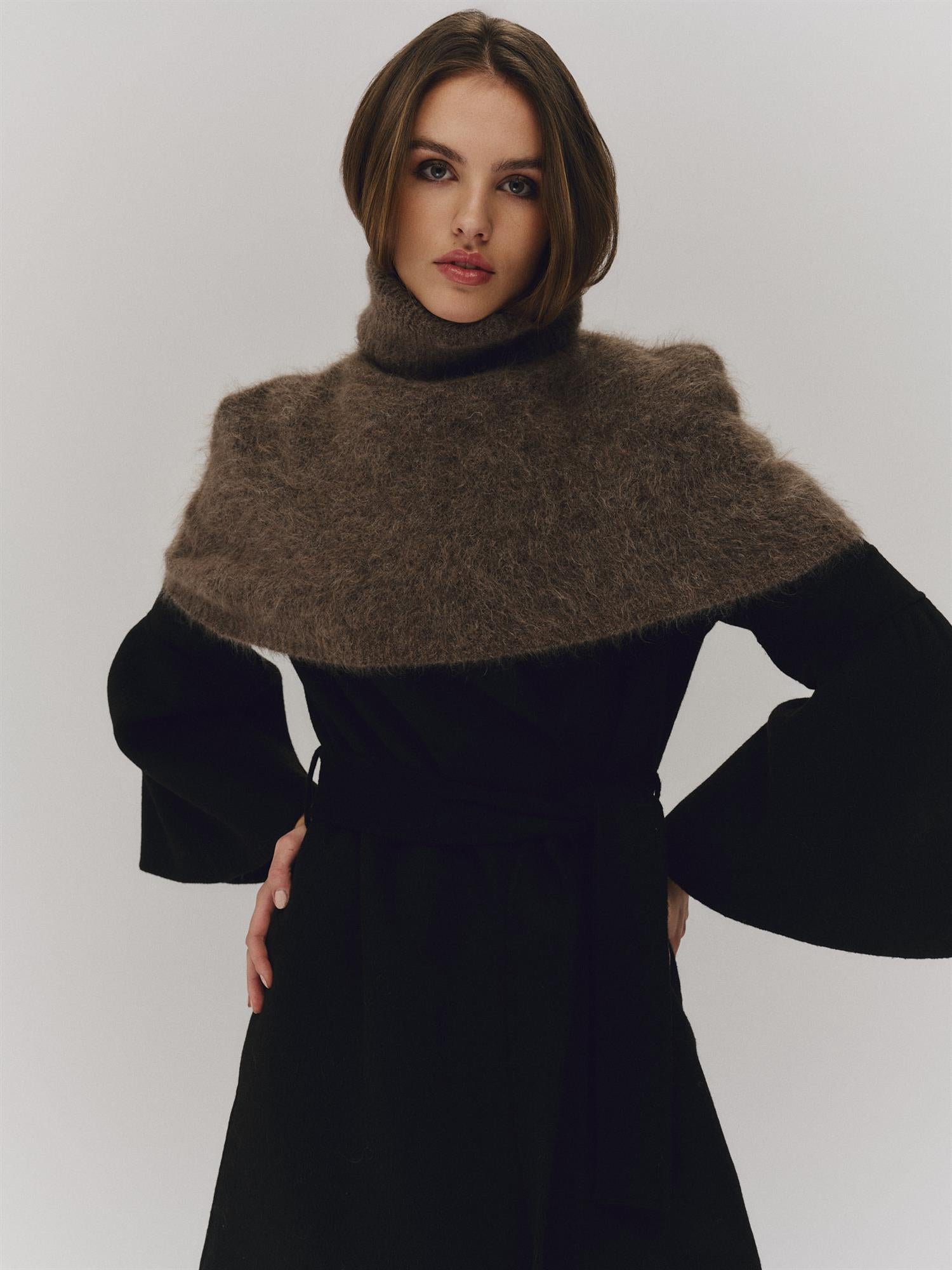 Sylvia Chunky Neck Brown - Chocolate