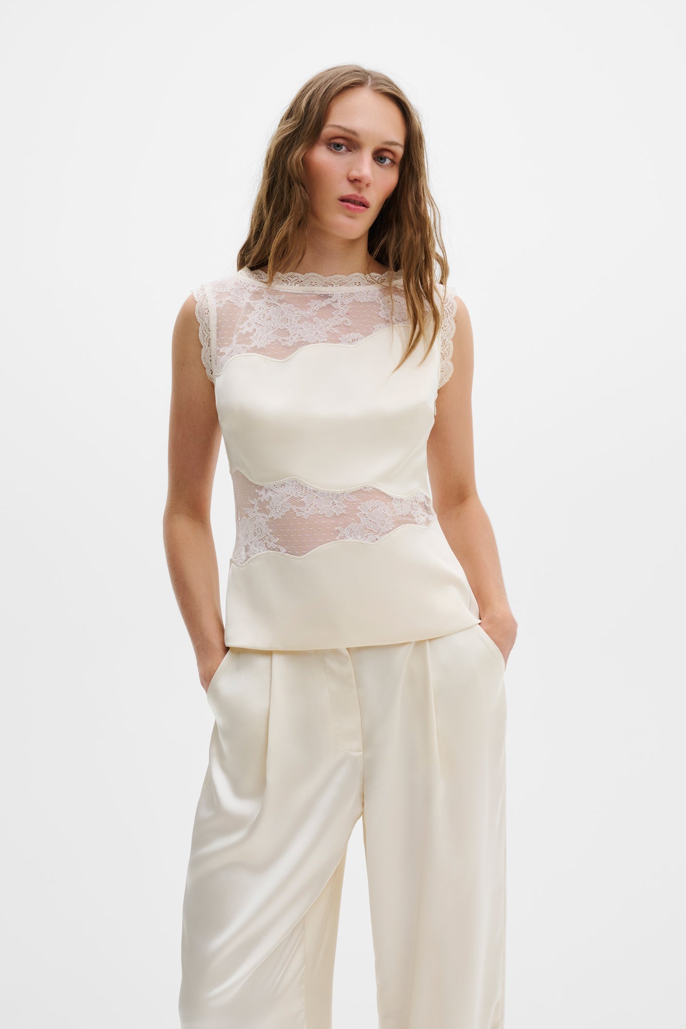 Desire lace trimmed cut out top vanilla - Beige