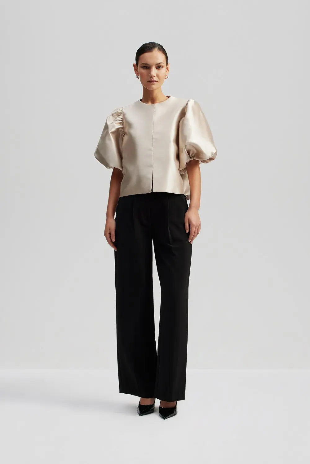 Cleo Blouse Soft Beige - Beige