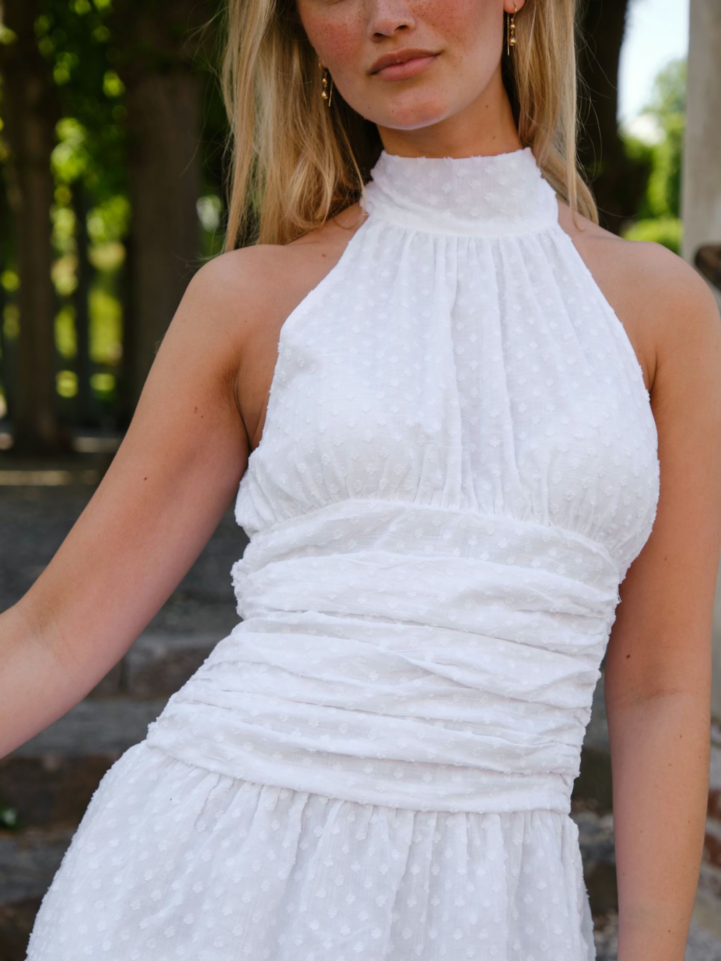 Amaris Dobby Dress White - White