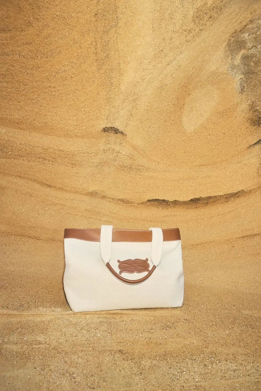 Monogram Grand Canvas Tote Light Taupe - Beige