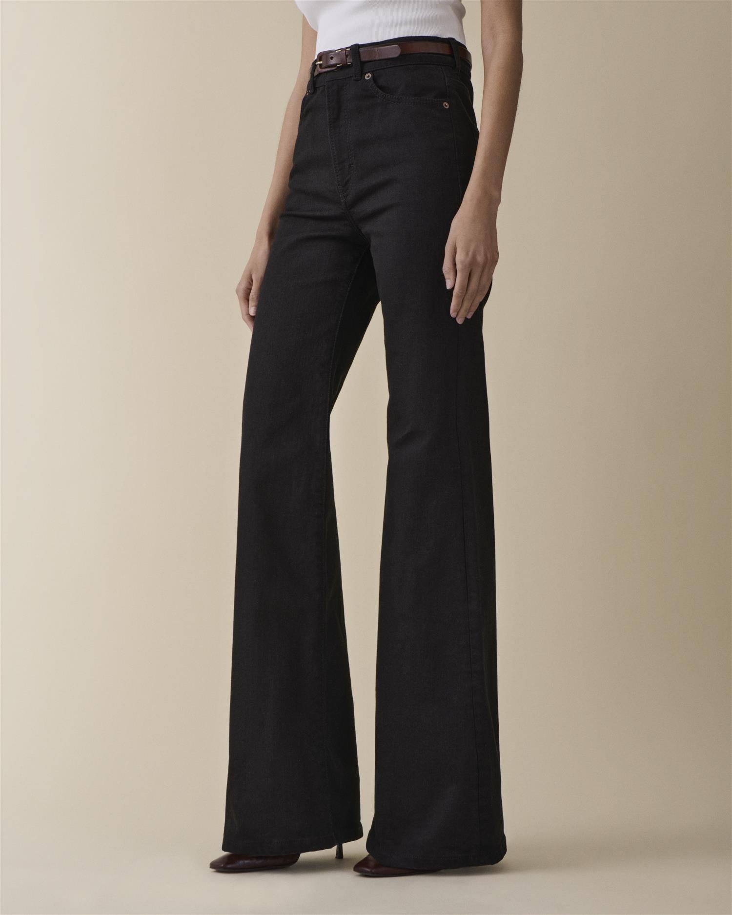 Fuji Rinse Stay Black Jeans - Black