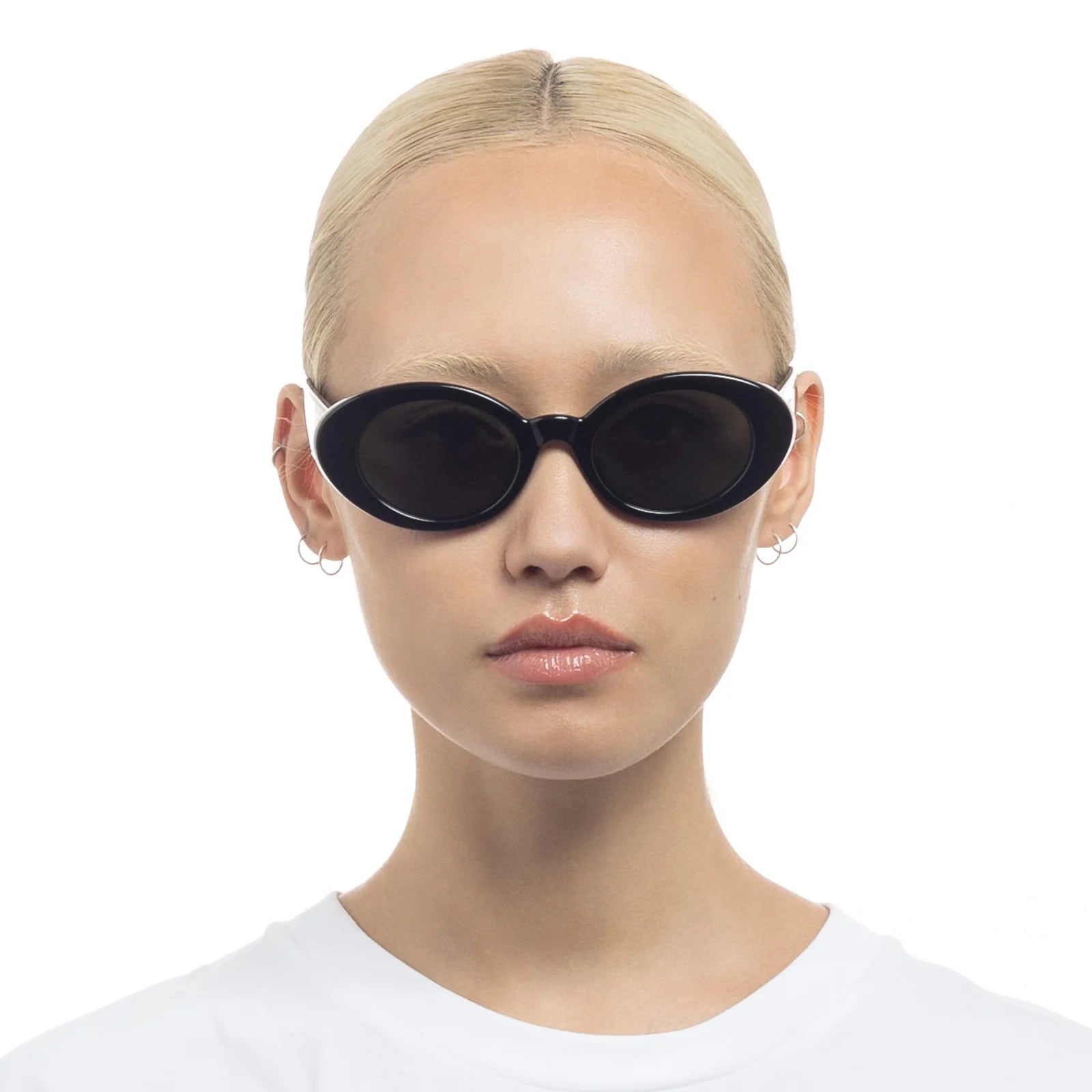 Nouveau Vie Black 2433 Sunglasses - Black