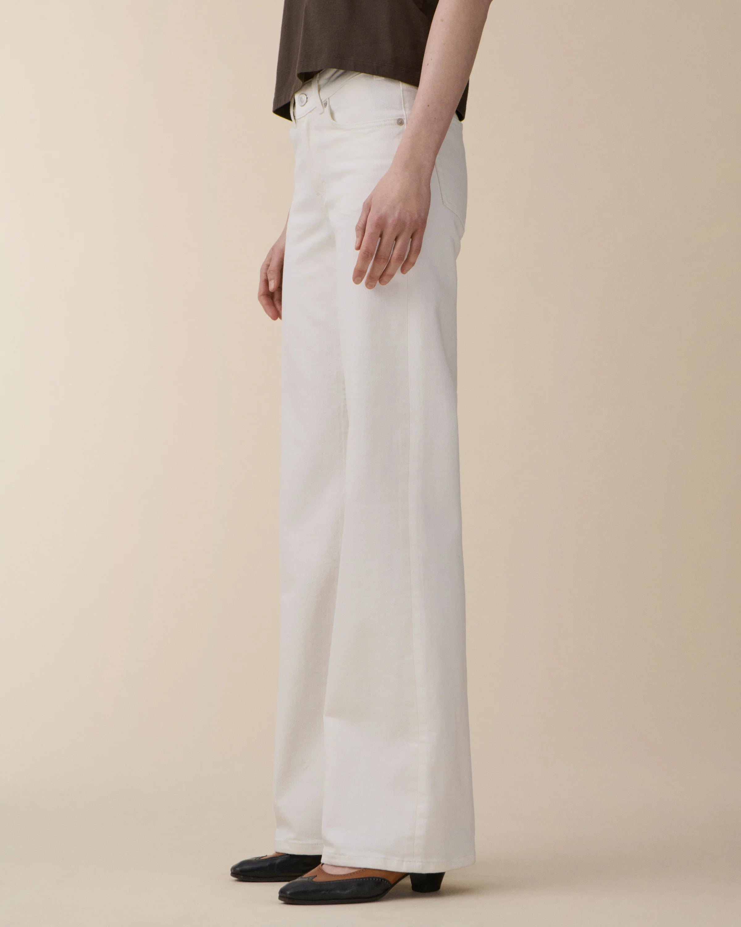 San Babila Natural White - Off-White